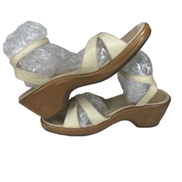 Dansko Arabella Sandals Women's 39 EUR Champagne Satin Heel Clog Shoes 8.5-9 US - Picture 5 of 9